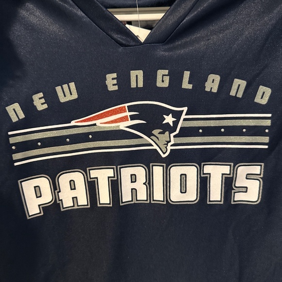 Patriots Women’s Lightweight Jersey with Sparkly Logo and Mesh Sides - Picture 4 of 5